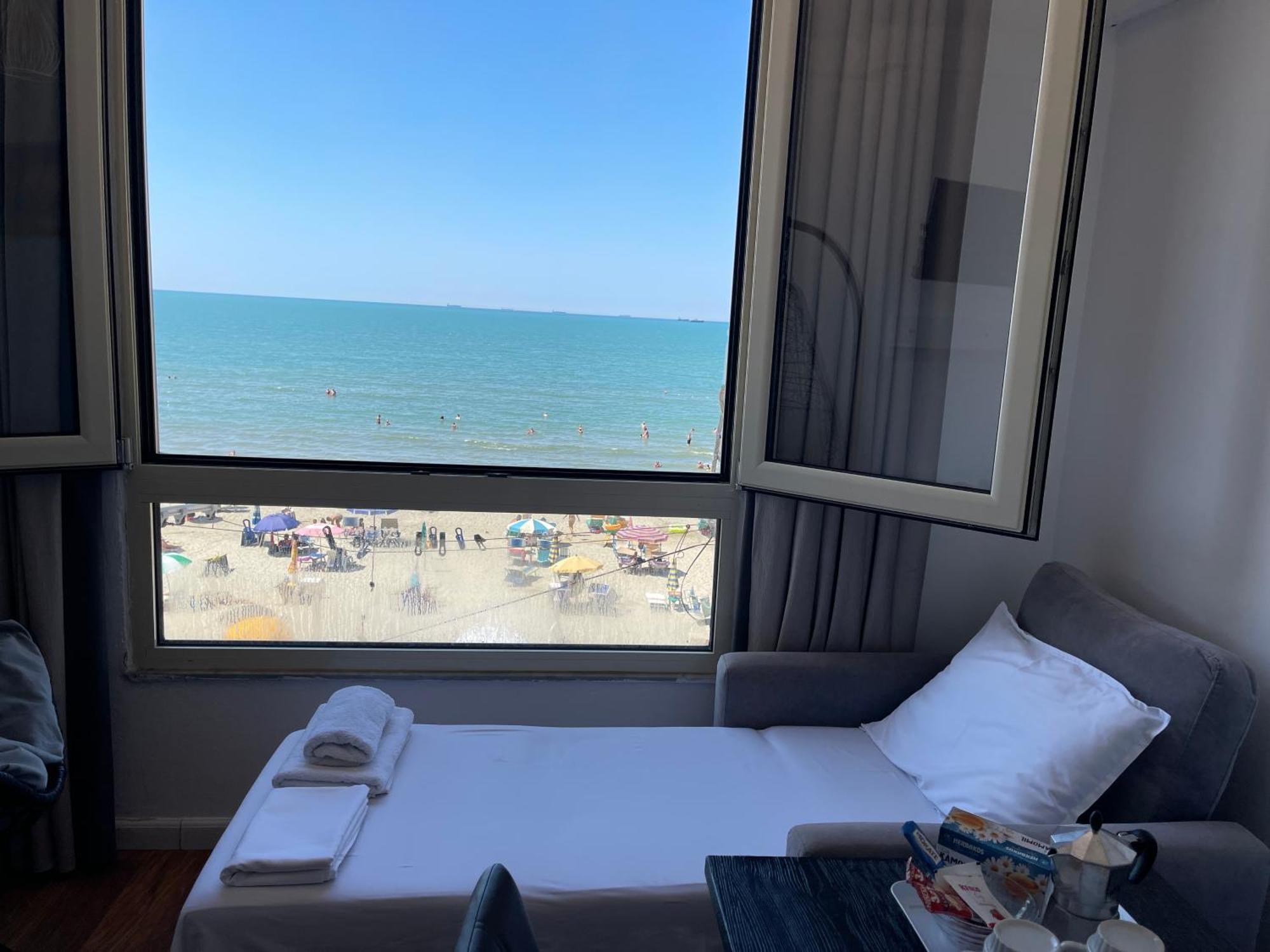 Arteg Apartments - Full Sea View Durres Exterior photo